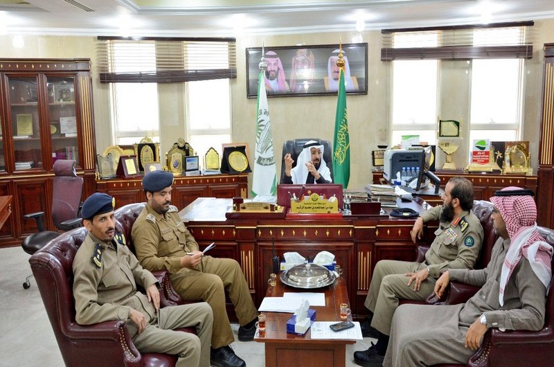 أمين المنطقة يناقش مع مدير الدفاع المدني تفعيل مبادرة ” جاهز “
