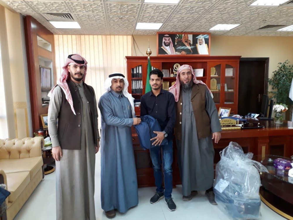 تعاوني العويقيلة يبدأ في توزيع كسوة الشتاء على الجاليات