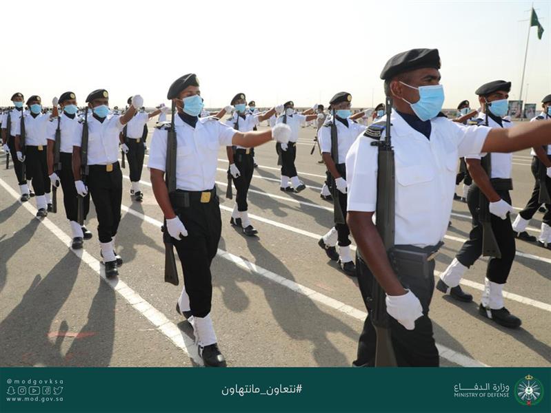 القوات البحرية الملكية تحتفل بتخريج الدفعة (217) من مركز التدريب البحري