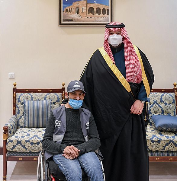 سمو أمير الحدود الشمالية يستقبل المواطن بديوي من ذوي الإعاقة