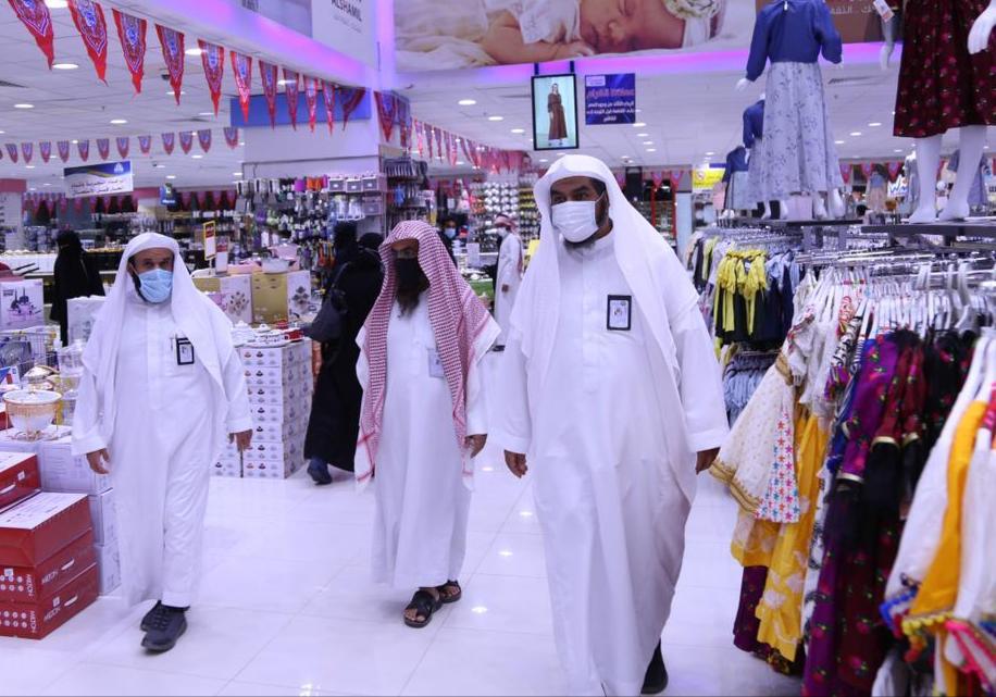 مدير عام فرع هيئة الأمر بالمعروف بمنطقة القصيم يتفقّد العمل ميدانياً ببريدة