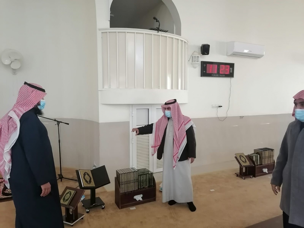 مدير فرع وزارة الشؤون الإسلامية بالحدود الشمالية يتفقد إدارة المساجد والدعوة والإرشاد بمحافظة العويقلية