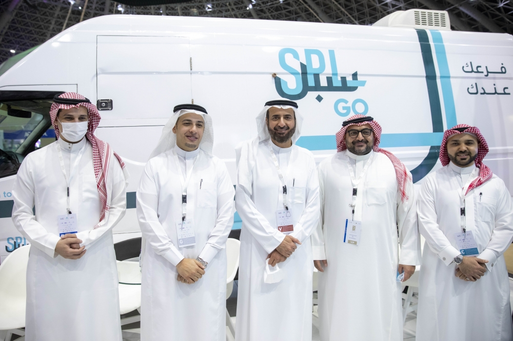 البريد السعودي| سبل مشاركاً في مؤتمر ومعرض خدمات الحج والعمرة في جدة
