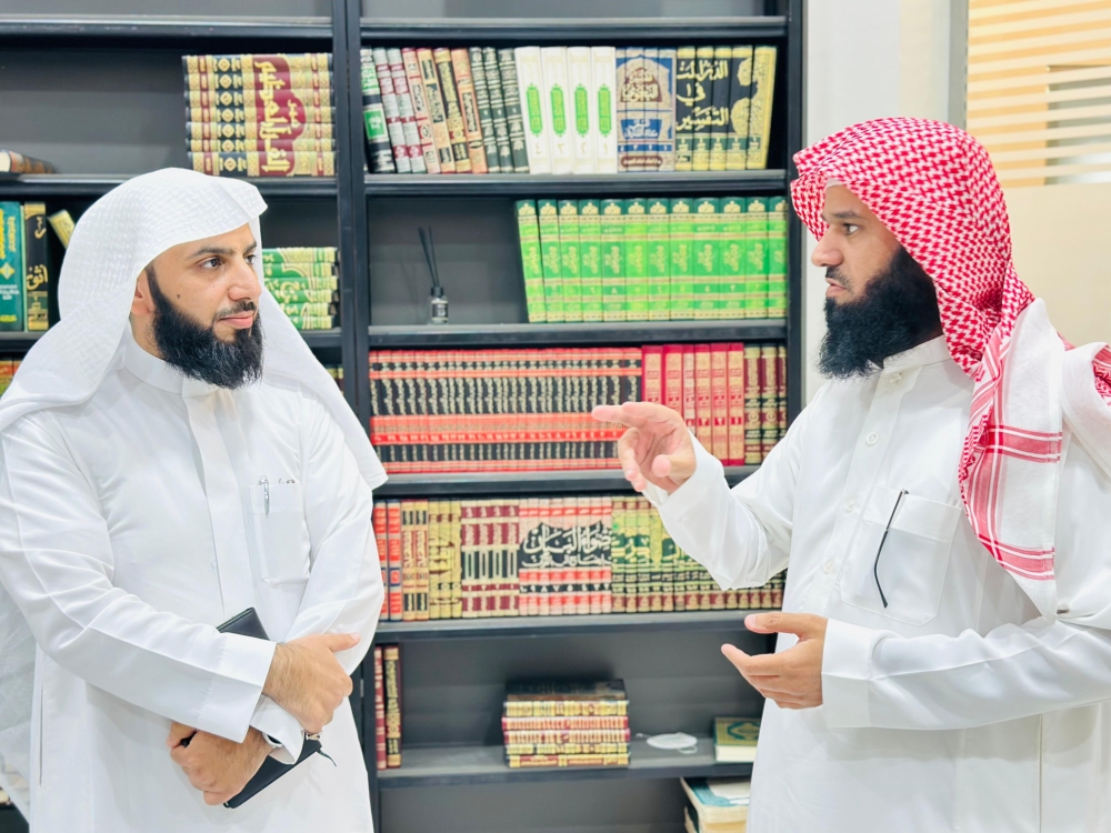 مساعد مدير العام لشؤون المساجد بفرع وزارة الشؤون الإسلامية بالحدود الشمالية يزور جمعية الدعوة برفحاء ويشيد بجهودها الدعوية