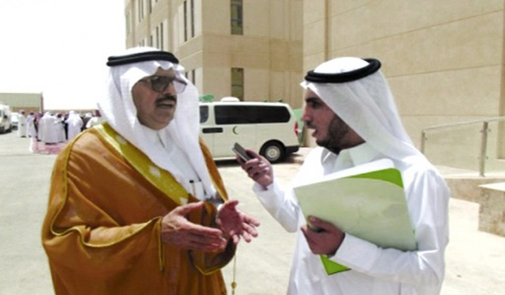 جامعي يطالب بمساعدته في إكمال تكاليف عملية لساقه لتجنب بترها