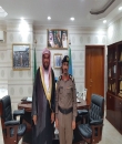 الشيخ خالد بن ناصر بن حميد يهنئ اللواء الحميداني بترقيته وتعيينه مديرًا لشرطة المنطقة
