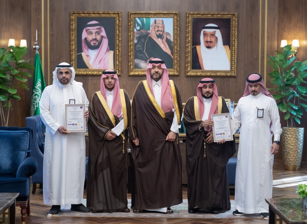 سمو أمير الحدود الشمالية يهنئ فرع الهلال الأحمر بحصوله على شهادتي الجودة والسلامة الدولية