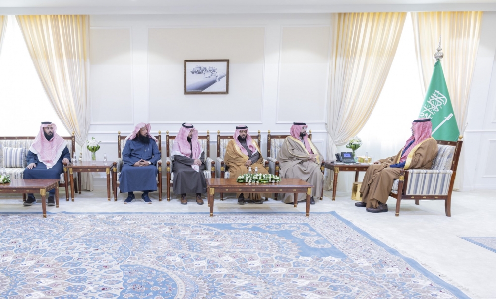 سمو أمير الحدود الشمالية يهنئ منسوبات الثانوية الأولى برفحاء لتحقيقهن درجة التميز في هيئة تقويم التعليم